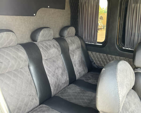 Белый Мерседес Sprinter, объемом двигателя 3 л и пробегом 490 тыс. км за 27297 $, фото 16 на Automoto.ua