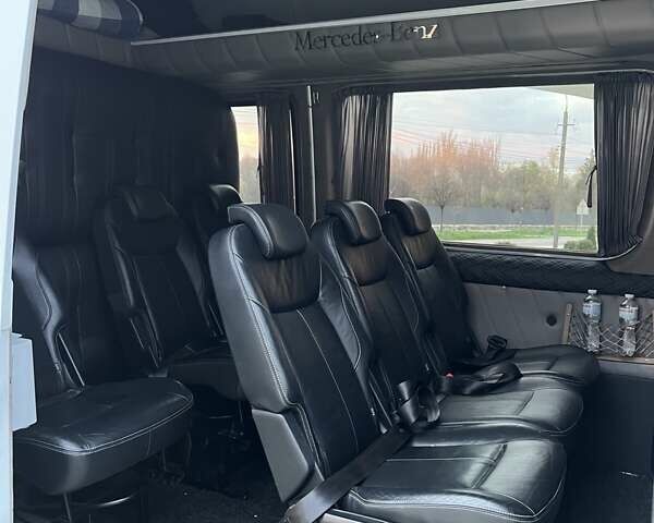 Белый Мерседес Sprinter, объемом двигателя 2.14 л и пробегом 850 тыс. км за 16000 $, фото 12 на Automoto.ua