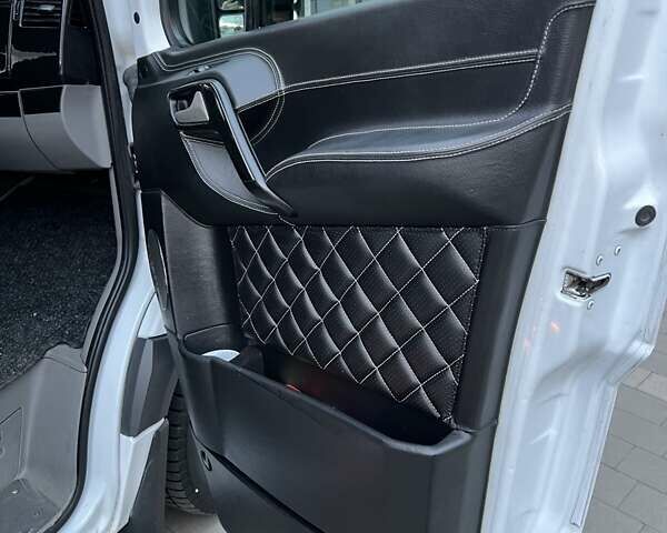 Белый Мерседес Sprinter, объемом двигателя 2.14 л и пробегом 880 тыс. км за 14200 $, фото 23 на Automoto.ua