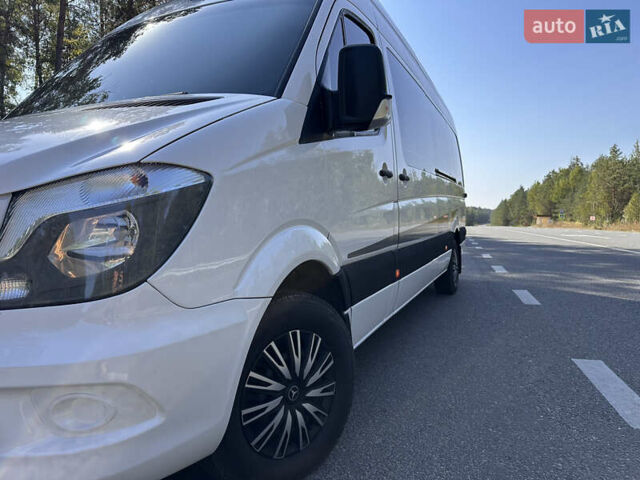 Белый Мерседес Sprinter, объемом двигателя 3.22 л и пробегом 600 тыс. км за 15500 $, фото 9 на Automoto.ua