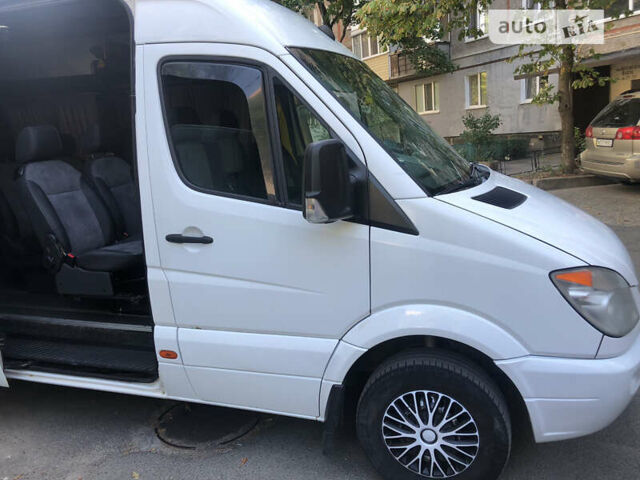 Белый Мерседес Sprinter, объемом двигателя 3 л и пробегом 630 тыс. км за 18500 $, фото 19 на Automoto.ua