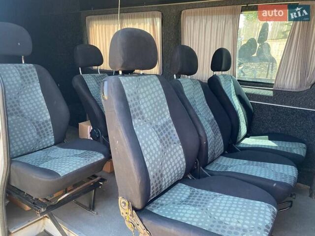 Белый Мерседес Sprinter, объемом двигателя 2.1 л и пробегом 630 тыс. км за 10499 $, фото 9 на Automoto.ua