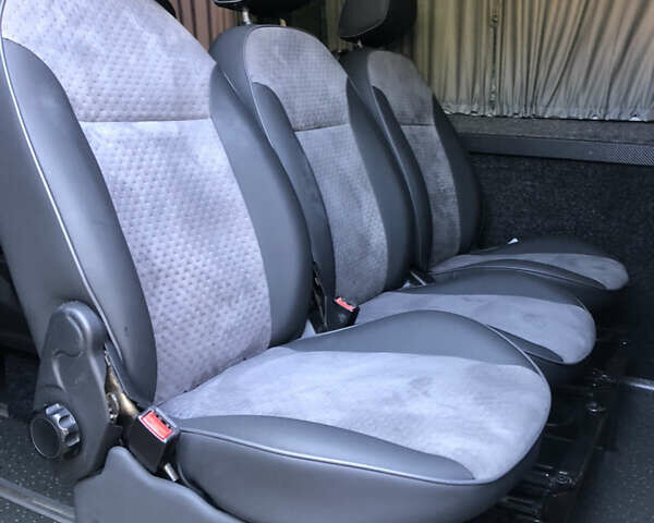 Белый Мерседес Sprinter, объемом двигателя 3 л и пробегом 630 тыс. км за 18500 $, фото 13 на Automoto.ua