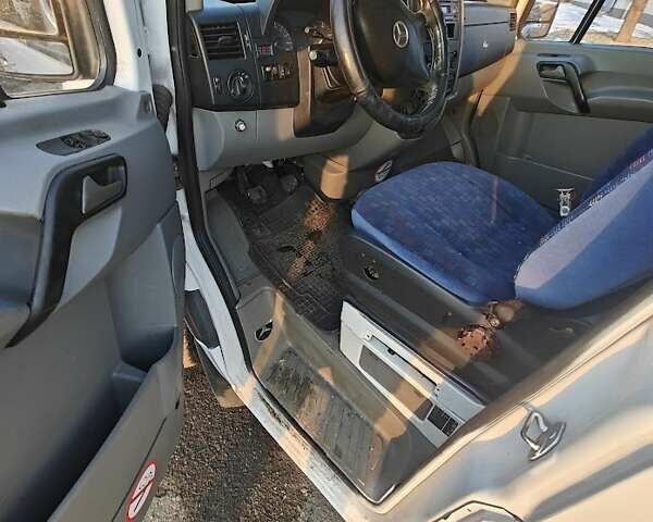 Белый Мерседес Sprinter, объемом двигателя 2.87 л и пробегом 700 тыс. км за 15700 $, фото 20 на Automoto.ua