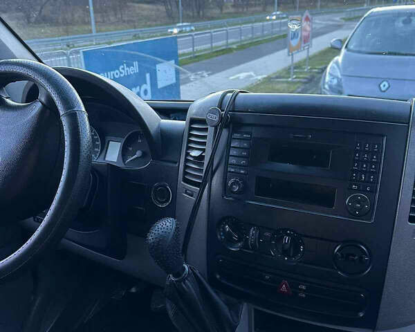 Білий Мерседес Sprinter, об'ємом двигуна 0 л та пробігом 760 тис. км за 9400 $, фото 11 на Automoto.ua
