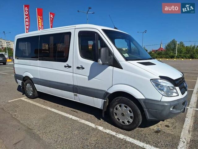 Белый Мерседес Sprinter, объемом двигателя 2.15 л и пробегом 206 тыс. км за 10500 $, фото 4 на Automoto.ua