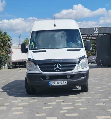 Білий Мерседес Sprinter, об'ємом двигуна 2.15 л та пробігом 333 тис. км за 14000 $, фото 7 на Automoto.ua