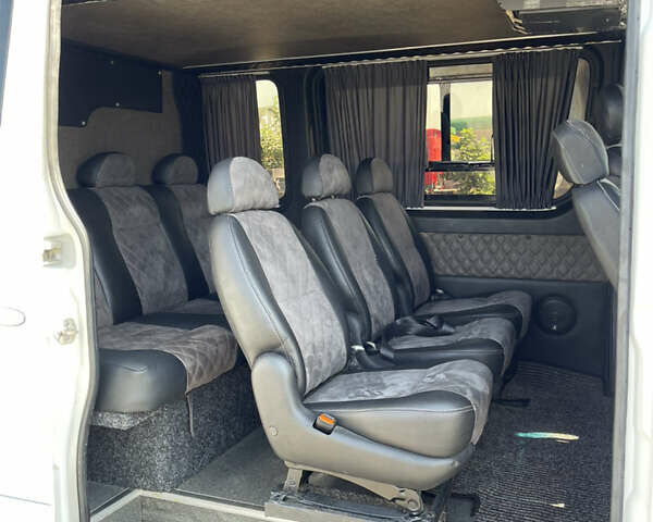 Белый Мерседес Sprinter, объемом двигателя 3 л и пробегом 490 тыс. км за 27297 $, фото 17 на Automoto.ua