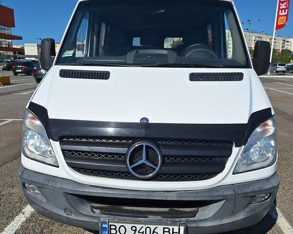 Белый Мерседес Sprinter, объемом двигателя 2.15 л и пробегом 206 тыс. км за 10500 $, фото 5 на Automoto.ua