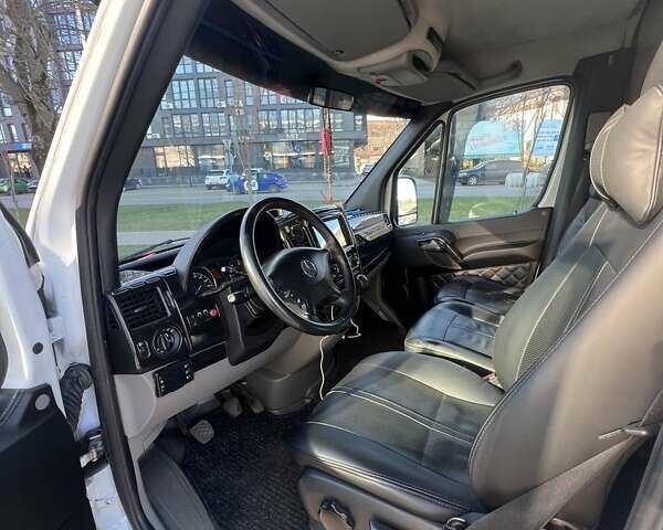 Белый Мерседес Sprinter, объемом двигателя 2.14 л и пробегом 880 тыс. км за 14200 $, фото 16 на Automoto.ua