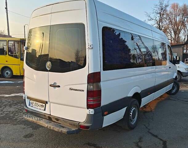 Белый Мерседес Sprinter, объемом двигателя 2.87 л и пробегом 700 тыс. км за 15700 $, фото 1 на Automoto.ua