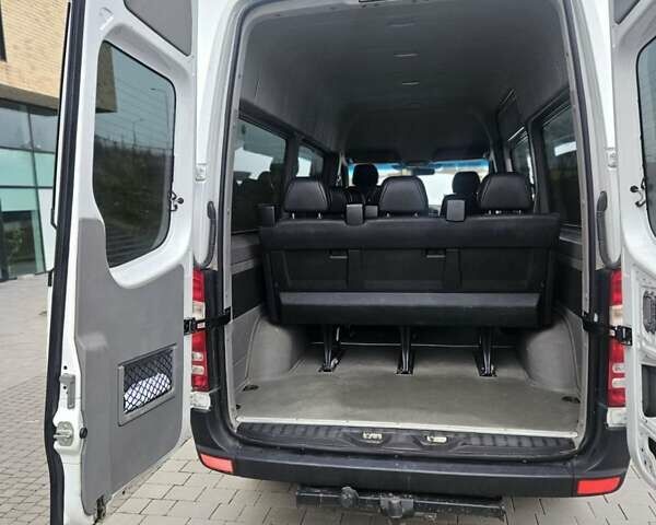 Білий Мерседес Sprinter, об'ємом двигуна 2.15 л та пробігом 239 тис. км за 18000 $, фото 12 на Automoto.ua