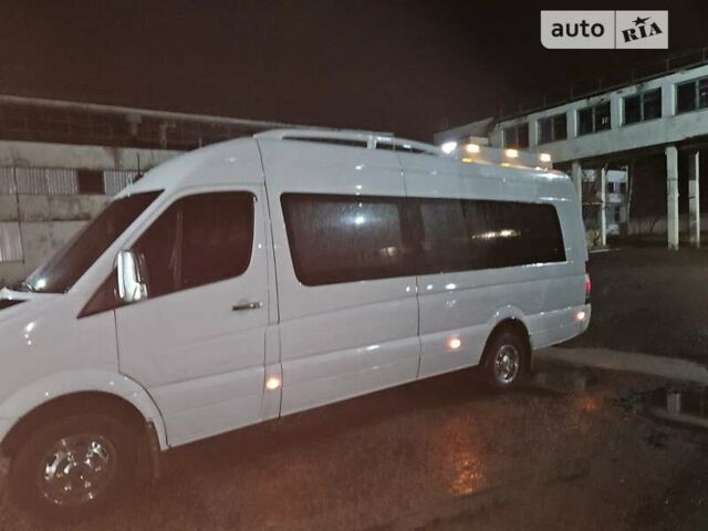 Белый Мерседес Sprinter, объемом двигателя 2.14 л и пробегом 50 тыс. км за 35000 $, фото 6 на Automoto.ua