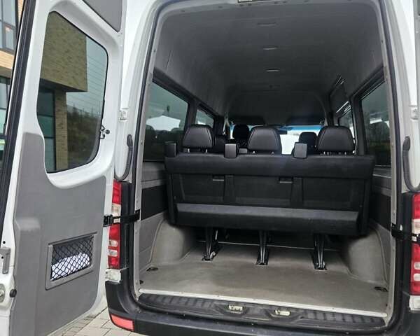 Білий Мерседес Sprinter, об'ємом двигуна 2.15 л та пробігом 239 тис. км за 18000 $, фото 13 на Automoto.ua