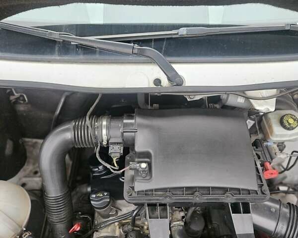 Білий Мерседес Sprinter, об'ємом двигуна 2.15 л та пробігом 239 тис. км за 18000 $, фото 14 на Automoto.ua