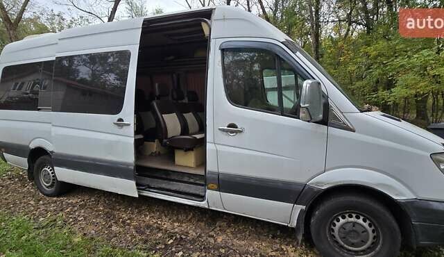 Белый Мерседес Sprinter, объемом двигателя 2.1 л и пробегом 50 тыс. км за 18000 $, фото 8 на Automoto.ua