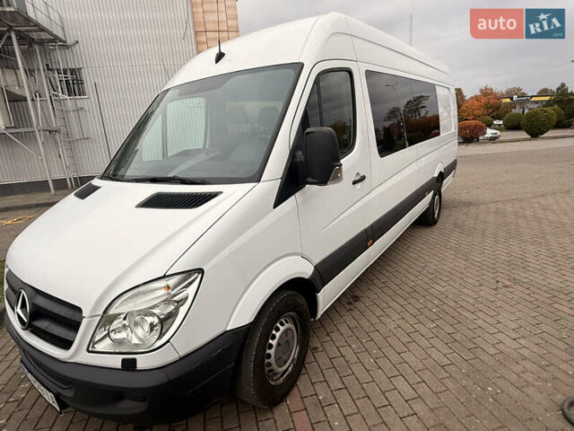 Белый Мерседес Sprinter, объемом двигателя 2.99 л и пробегом 412 тыс. км за 20000 $, фото 7 на Automoto.ua