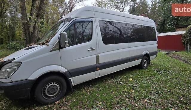 Белый Мерседес Sprinter, объемом двигателя 2.1 л и пробегом 50 тыс. км за 18000 $, фото 2 на Automoto.ua