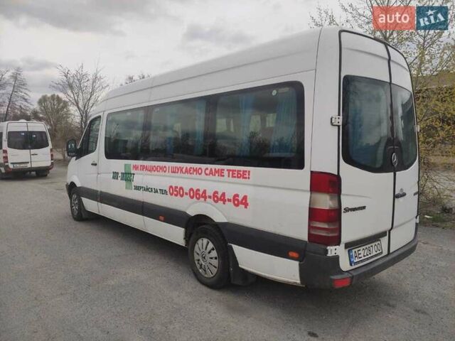 Белый Мерседес Sprinter, объемом двигателя 2.14 л и пробегом 460 тыс. км за 19900 $, фото 4 на Automoto.ua