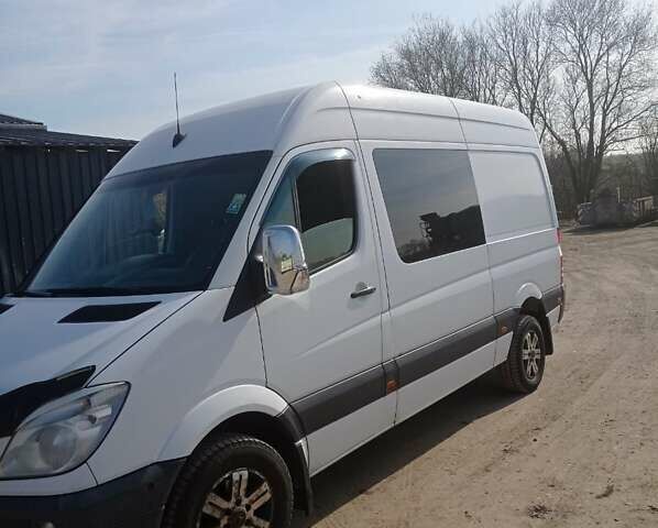 Белый Мерседес Sprinter, объемом двигателя 3 л и пробегом 550 тыс. км за 14000 $, фото 10 на Automoto.ua