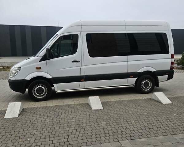 Білий Мерседес Sprinter, об'ємом двигуна 2.15 л та пробігом 239 тис. км за 18000 $, фото 4 на Automoto.ua