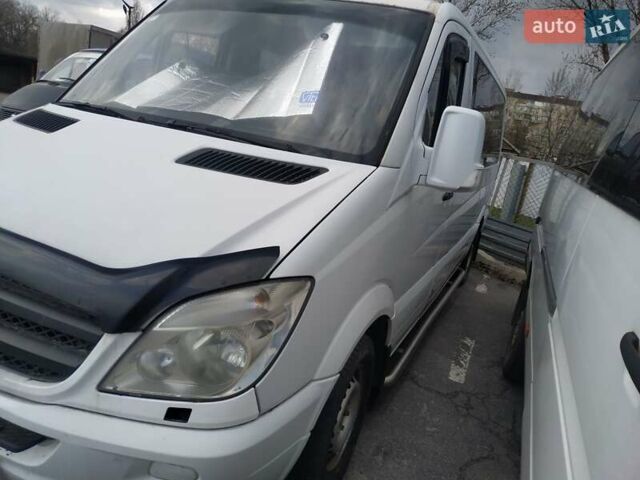 Белый Мерседес Sprinter, объемом двигателя 2.1 л и пробегом 6 тыс. км за 14350 $, фото 3 на Automoto.ua