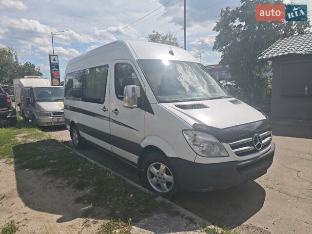 Белый Мерседес Sprinter, объемом двигателя 0 л и пробегом 365 тыс. км за 12800 $, фото 3 на Automoto.ua