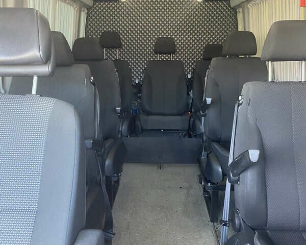 Білий Мерседес Sprinter, об'ємом двигуна 2.15 л та пробігом 250 тис. км за 14000 $, фото 1 на Automoto.ua