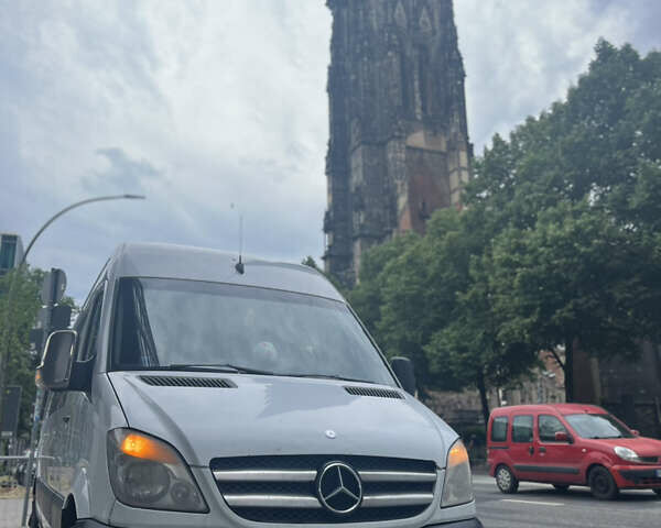 Білий Мерседес Sprinter, об'ємом двигуна 2.15 л та пробігом 250 тис. км за 14000 $, фото 4 на Automoto.ua