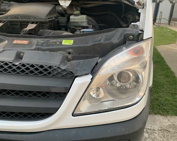 Белый Мерседес Sprinter, объемом двигателя 2.14 л и пробегом 440 тыс. км за 14400 $, фото 20 на Automoto.ua