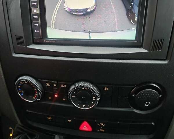 Білий Мерседес Sprinter, об'ємом двигуна 2.15 л та пробігом 239 тис. км за 18000 $, фото 6 на Automoto.ua