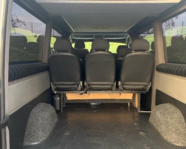 Белый Мерседес Sprinter, объемом двигателя 2.14 л и пробегом 440 тыс. км за 14400 $, фото 9 на Automoto.ua