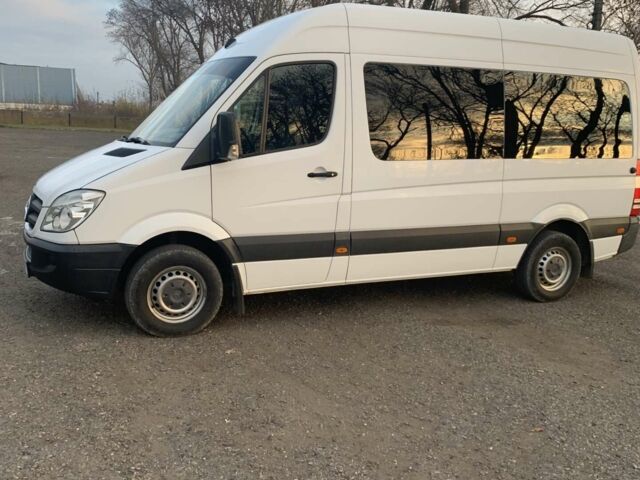 Белый Мерседес Sprinter, объемом двигателя 2.14 л и пробегом 440 тыс. км за 14400 $, фото 1 на Automoto.ua
