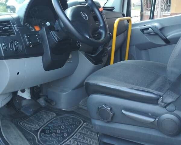 Белый Мерседес Sprinter, объемом двигателя 2.14 л и пробегом 550 тыс. км за 25555 $, фото 4 на Automoto.ua