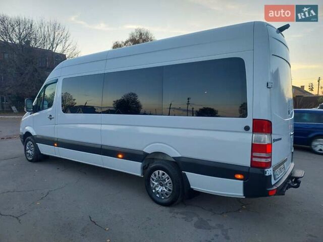 Белый Мерседес Sprinter, объемом двигателя 2.14 л и пробегом 582 тыс. км за 16600 $, фото 2 на Automoto.ua