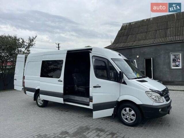 Белый Мерседес Sprinter, объемом двигателя 3 л и пробегом 470 тыс. км за 18900 $, фото 11 на Automoto.ua