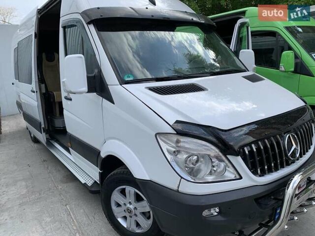 Белый Мерседес Sprinter, объемом двигателя 2.14 л и пробегом 150 тыс. км за 34900 $, фото 12 на Automoto.ua