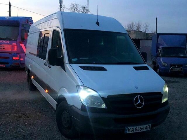 Білий Мерседес Sprinter, об'ємом двигуна 2.1 л та пробігом 500 тис. км за 15000 $, фото 3 на Automoto.ua