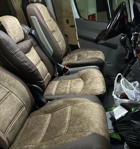 Белый Мерседес Sprinter, объемом двигателя 3 л и пробегом 450 тыс. км за 22000 $, фото 7 на Automoto.ua
