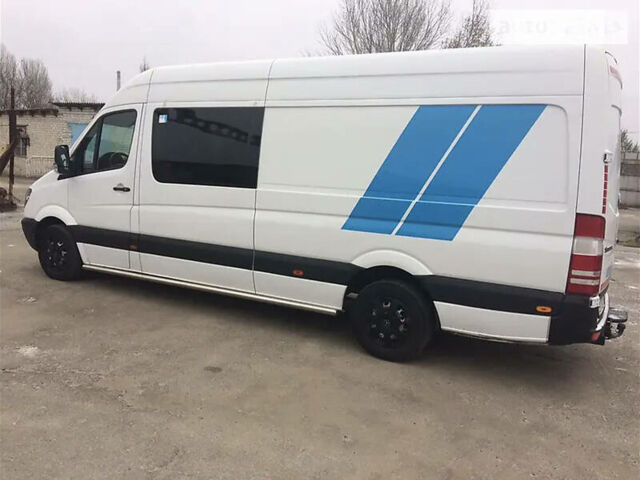 Белый Мерседес Sprinter, объемом двигателя 3 л и пробегом 480 тыс. км за 19100 $, фото 5 на Automoto.ua