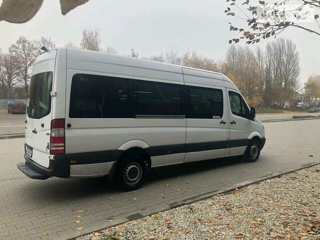 Белый Мерседес Sprinter, объемом двигателя 2.2 л и пробегом 200 тыс. км за 19999 $, фото 14 на Automoto.ua