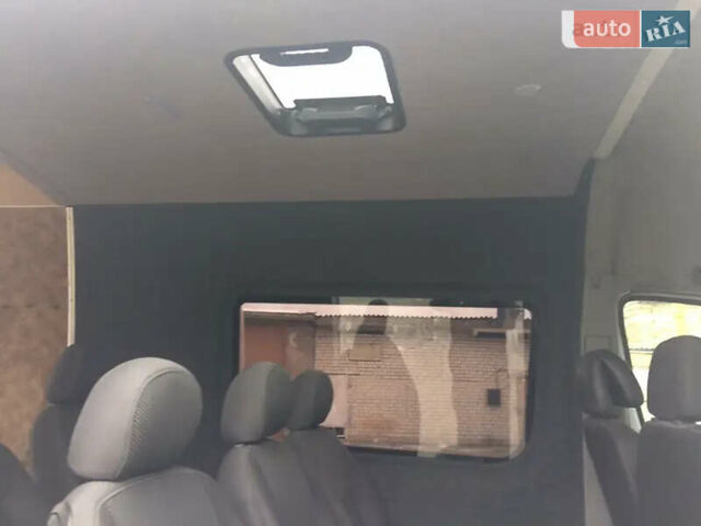 Білий Мерседес Sprinter, об'ємом двигуна 3 л та пробігом 480 тис. км за 19100 $, фото 7 на Automoto.ua
