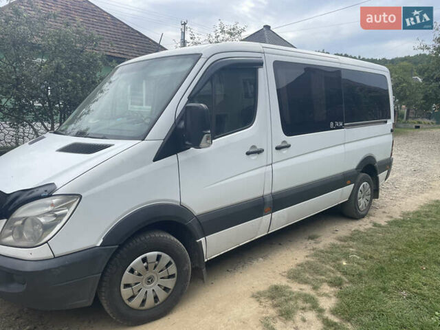 Білий Мерседес Sprinter, об'ємом двигуна 2.1 л та пробігом 550 тис. км за 12500 $, фото 1 на Automoto.ua