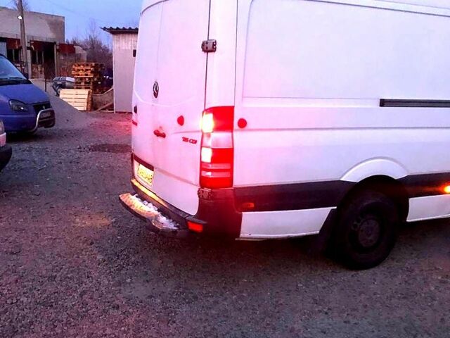 Білий Мерседес Sprinter, об'ємом двигуна 2.1 л та пробігом 500 тис. км за 15000 $, фото 2 на Automoto.ua
