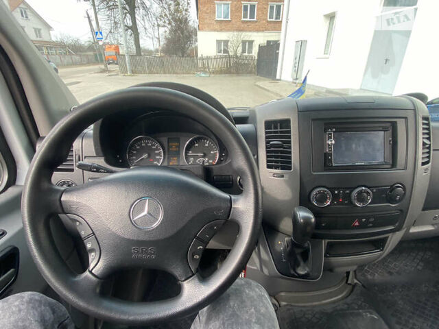 Белый Мерседес Sprinter, объемом двигателя 2.99 л и пробегом 310 тыс. км за 13500 $, фото 9 на Automoto.ua