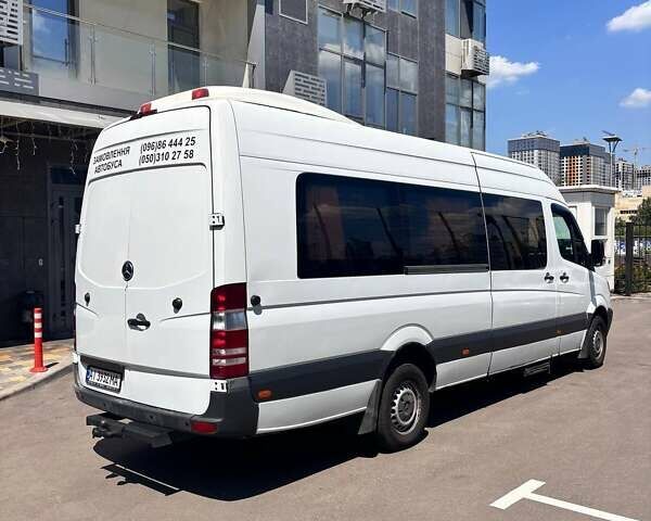 Белый Мерседес Sprinter, объемом двигателя 2.99 л и пробегом 500 тыс. км за 40900 $, фото 7 на Automoto.ua