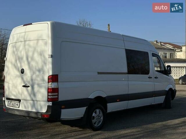Белый Мерседес Sprinter, объемом двигателя 3 л и пробегом 470 тыс. км за 18900 $, фото 4 на Automoto.ua