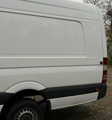 Белый Мерседес Sprinter, объемом двигателя 3 л и пробегом 485 тыс. км за 23500 $, фото 3 на Automoto.ua