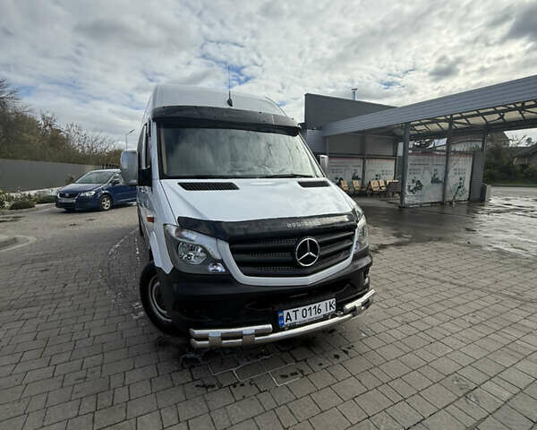 Мерседес Sprinter 2011 в Снятине на Automoto.ua Белый Мерседес Sprinter, объемом двигателя 0 л и пробегом 350 тыс. км за 22500 $, фото 1 на Automoto.ua
