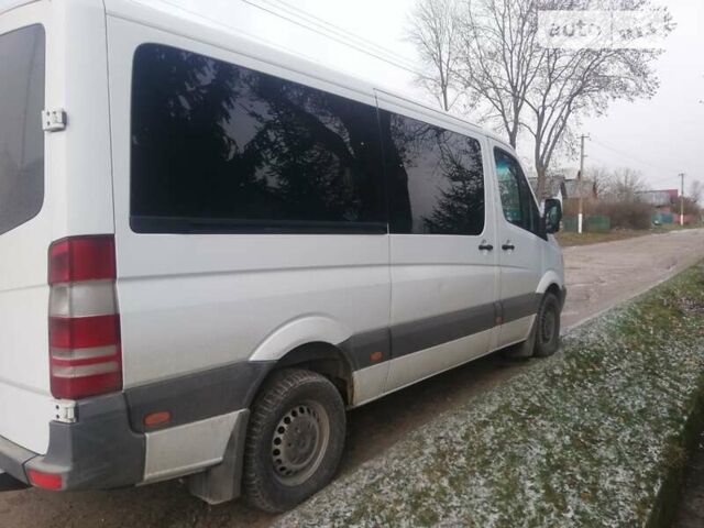 Білий Мерседес Sprinter, об'ємом двигуна 2.1 л та пробігом 617 тис. км за 10900 $, фото 2 на Automoto.ua